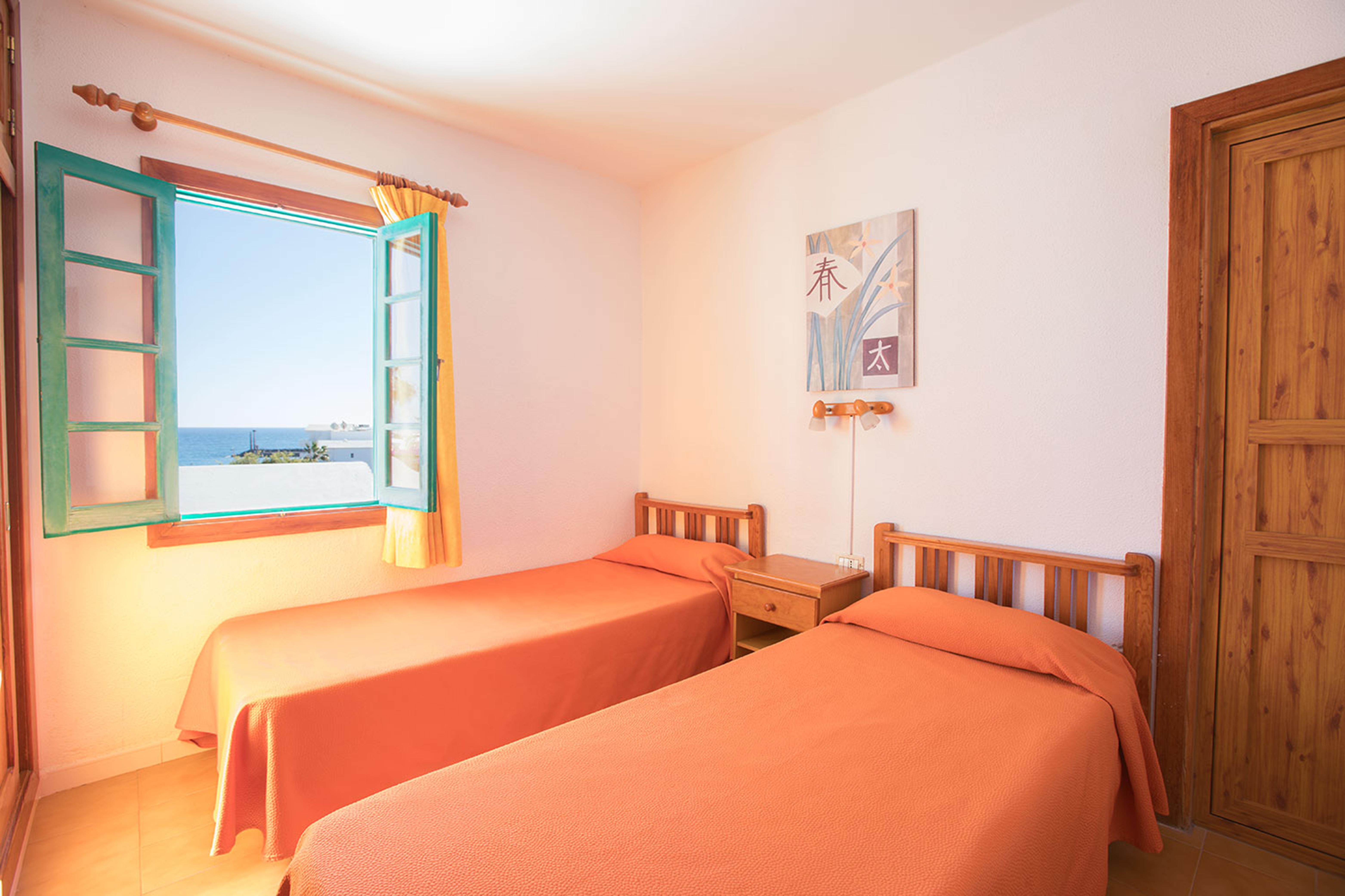 Apartamentos Celeste Costa Teguise Bagian luar foto