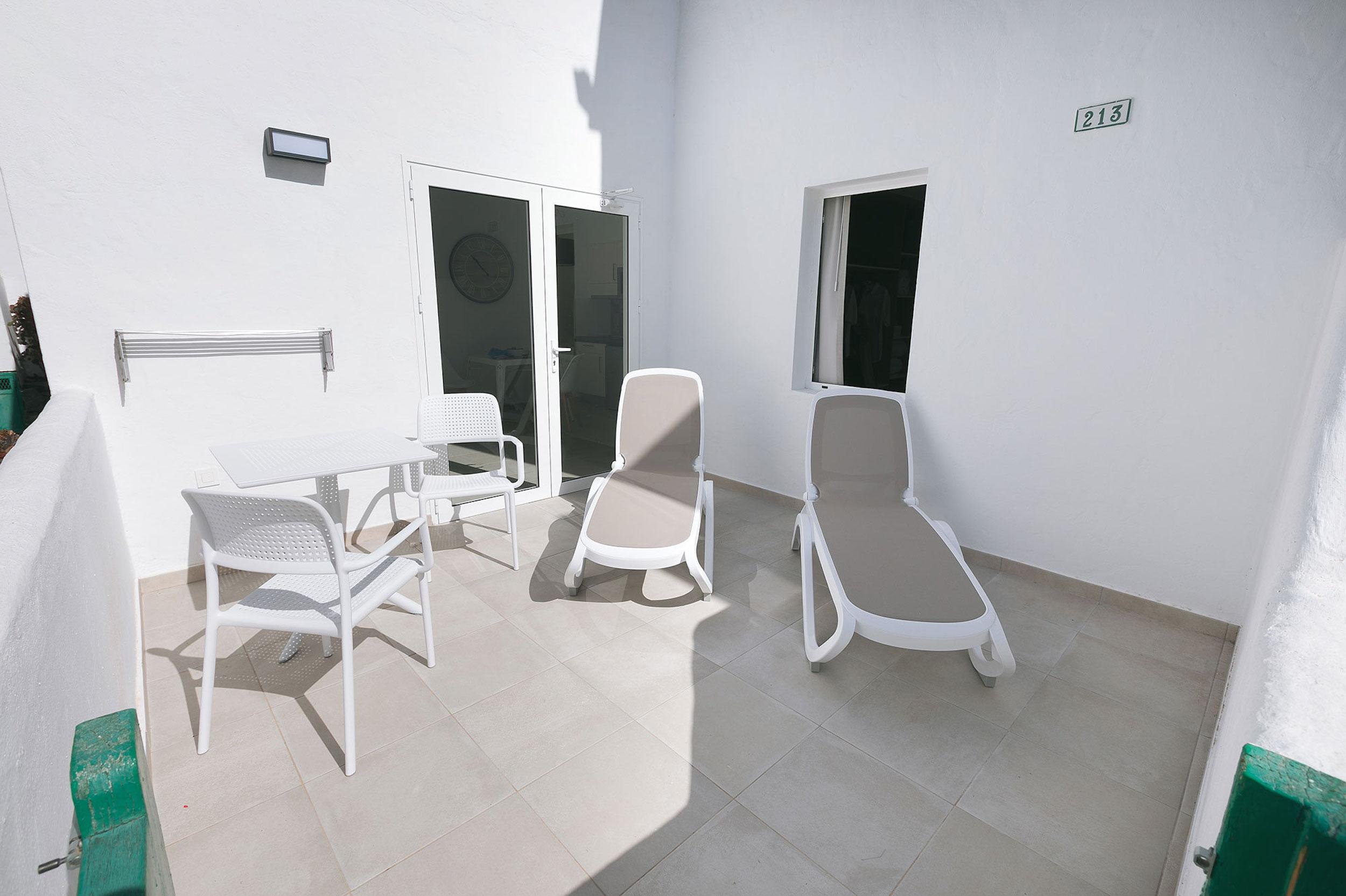 Apartamentos Celeste Costa Teguise Bagian luar foto
