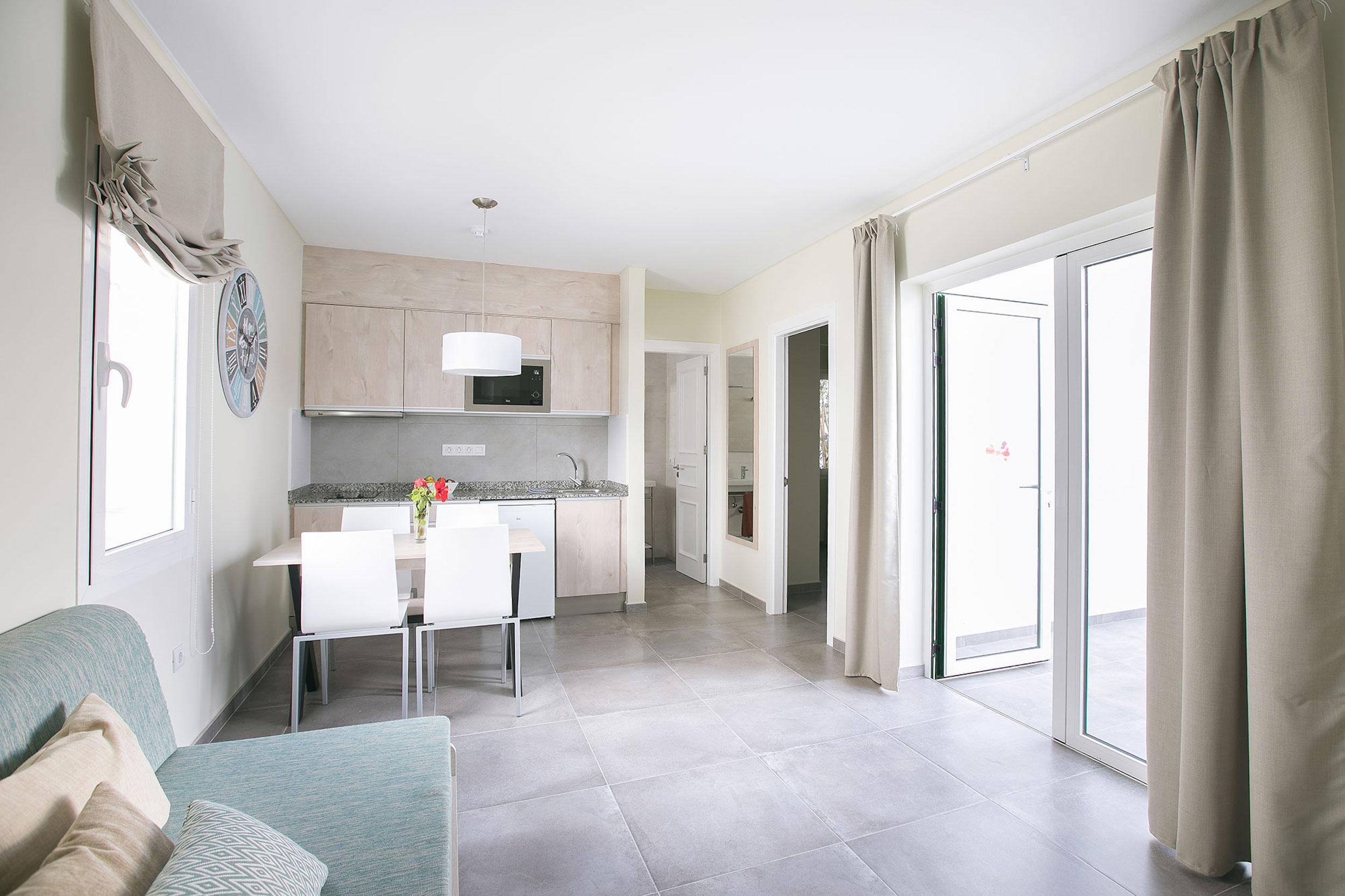 Apartamentos Celeste Costa Teguise Bagian luar foto