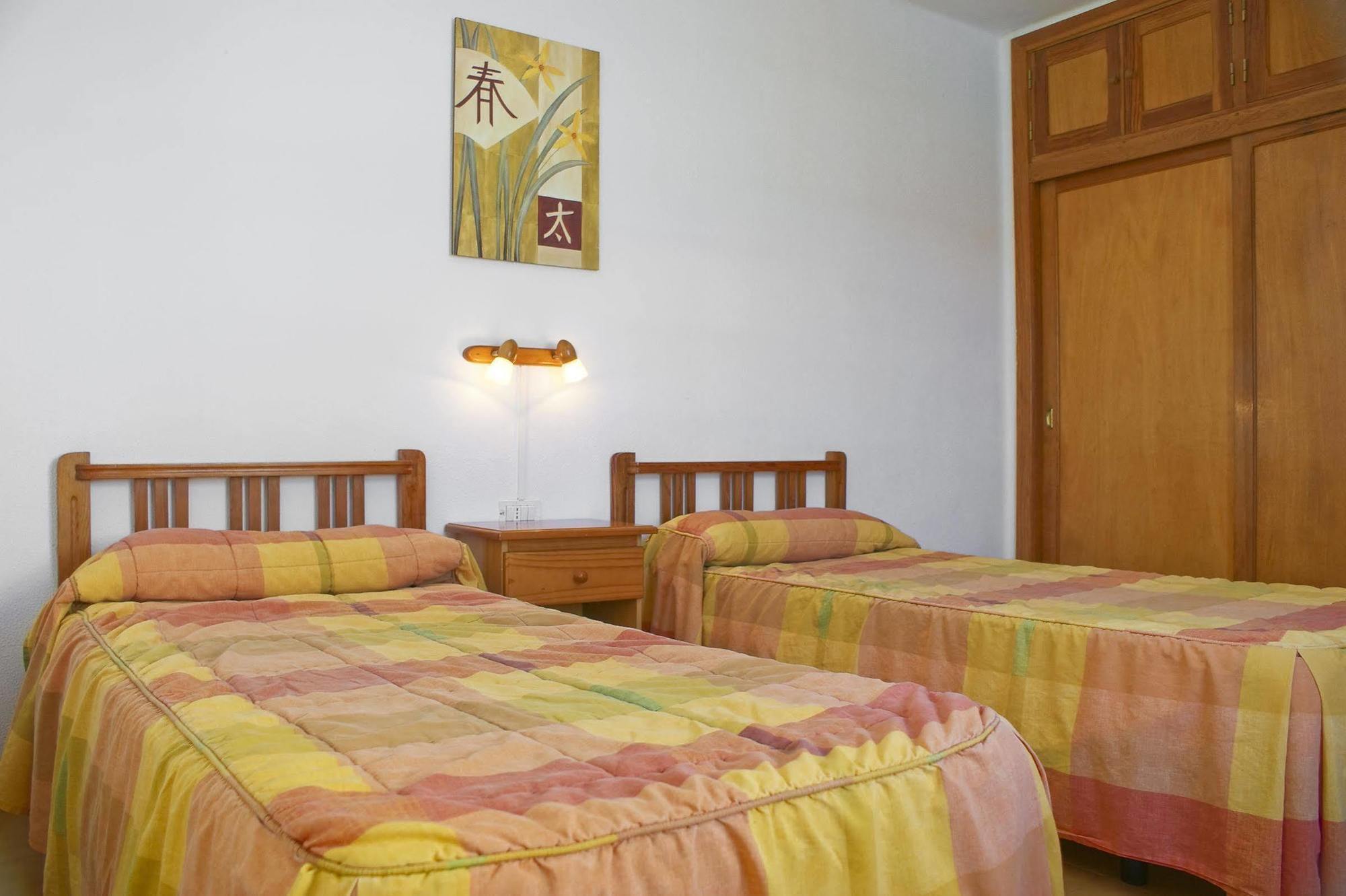 Apartamentos Celeste Costa Teguise Bagian luar foto